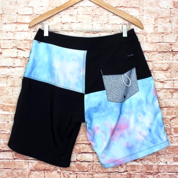 Rusty | Men’s Tie Dye Colorblock Swim Trunks - Picture 5 of 7